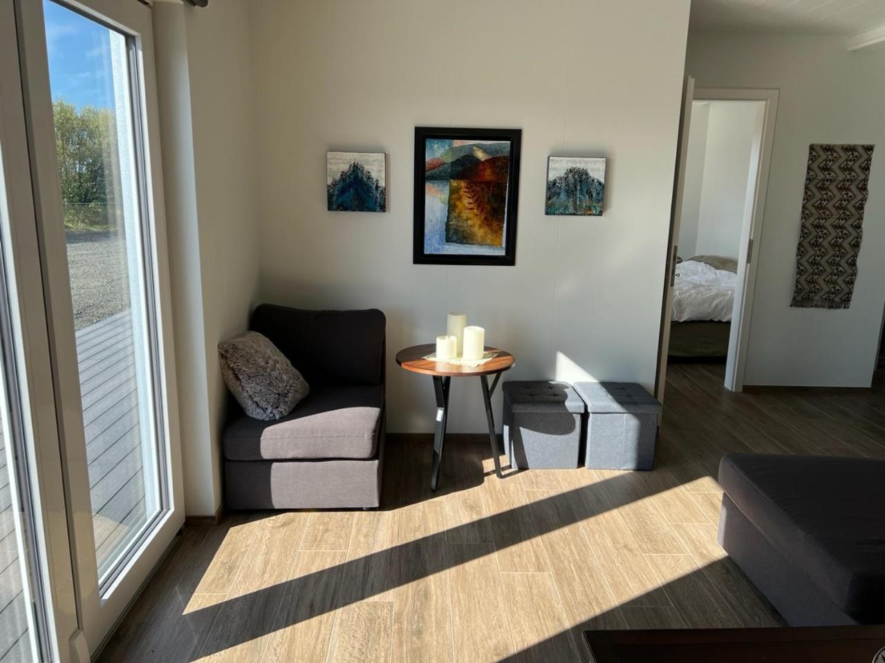 Laekjarkot Rooms And Cottages With Kitchen ボルガルネース エクステリア 写真