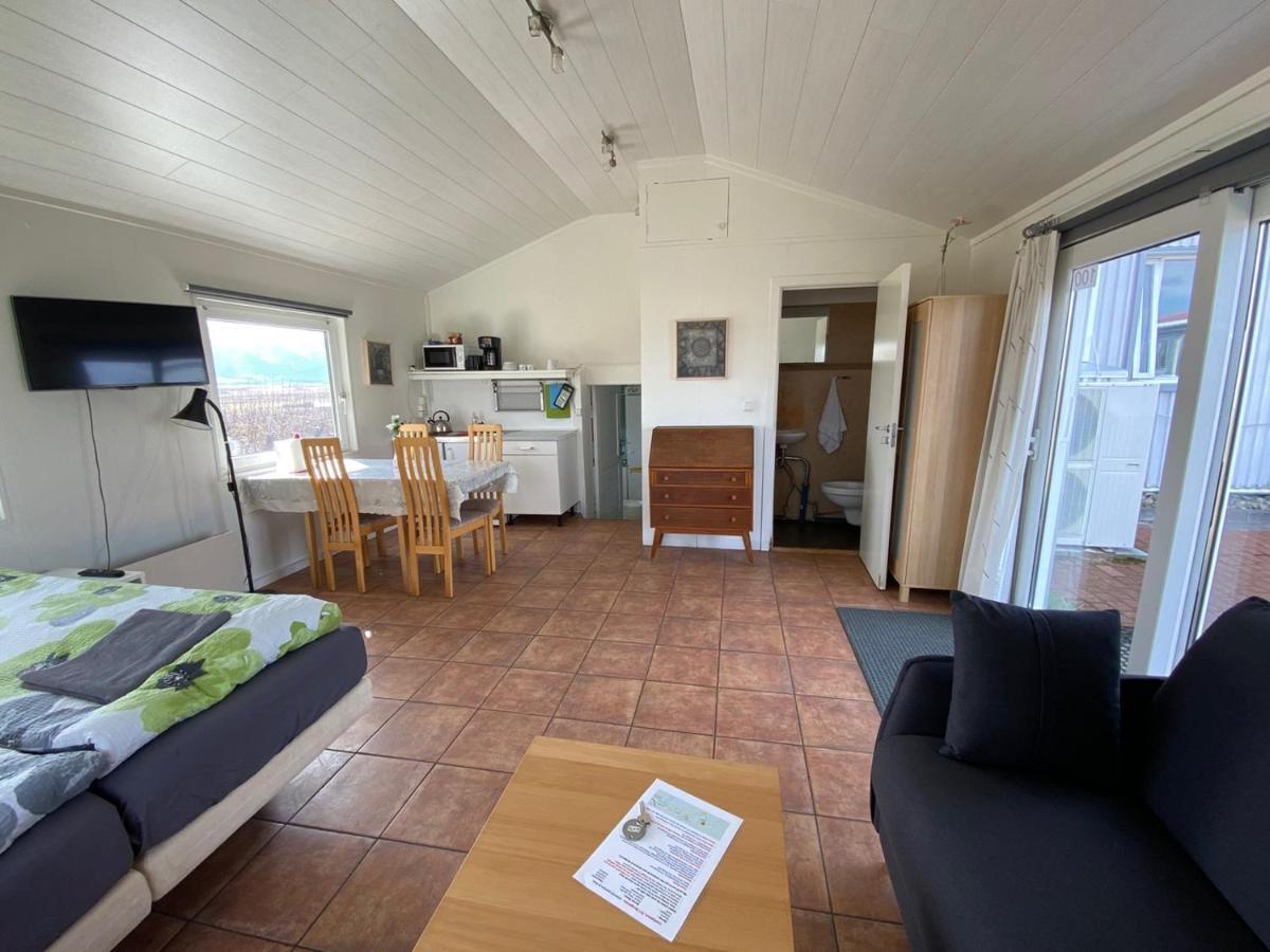 Laekjarkot Rooms And Cottages With Kitchen ボルガルネース エクステリア 写真